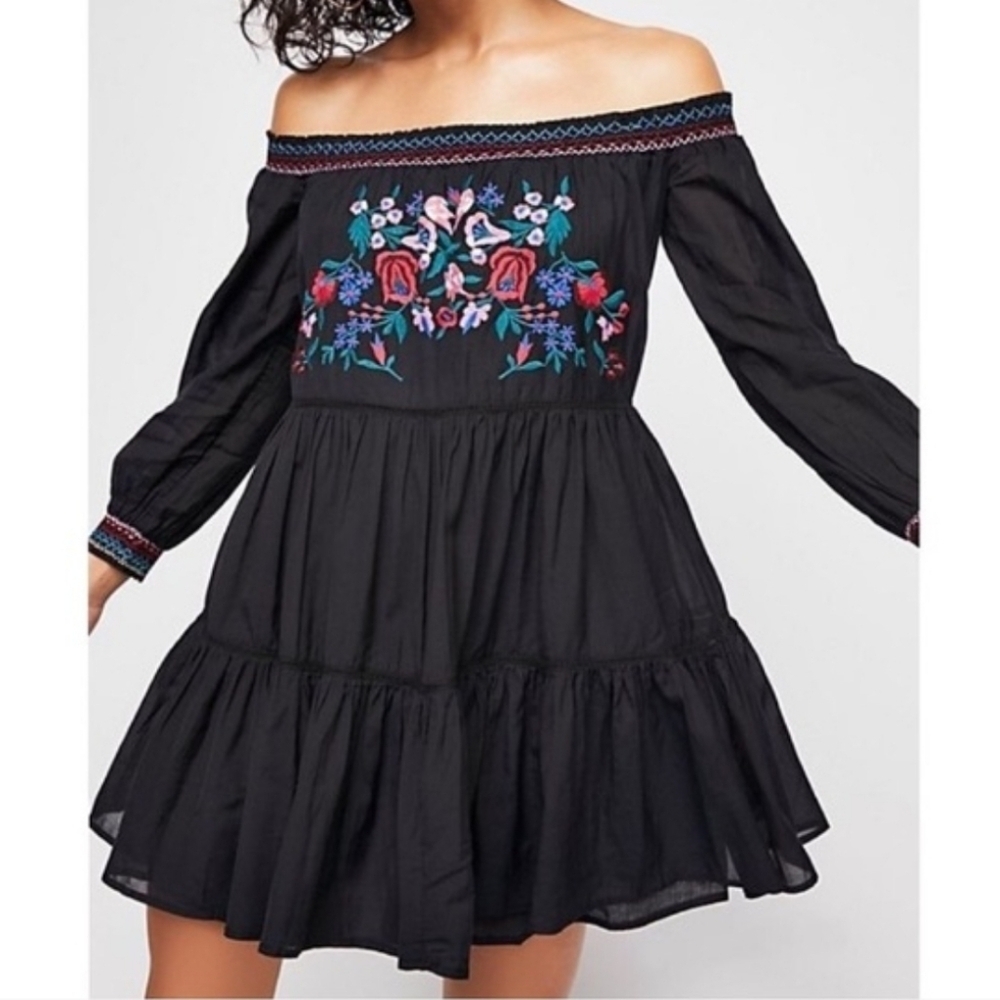 Free People Sunbeams Embroidered Boho Black Floral Tunic Dress